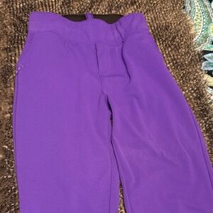 Vibrant Purple Women's Cropped Pants